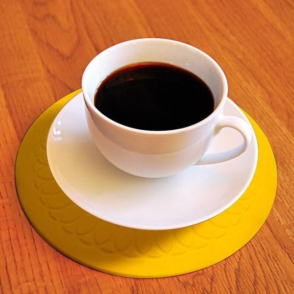 tenura-dessous-de-verre-jaune tenura-dessous-de-verre-jaune