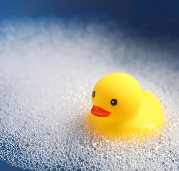 jouets-bain-caoutchouc-bacteries-2018