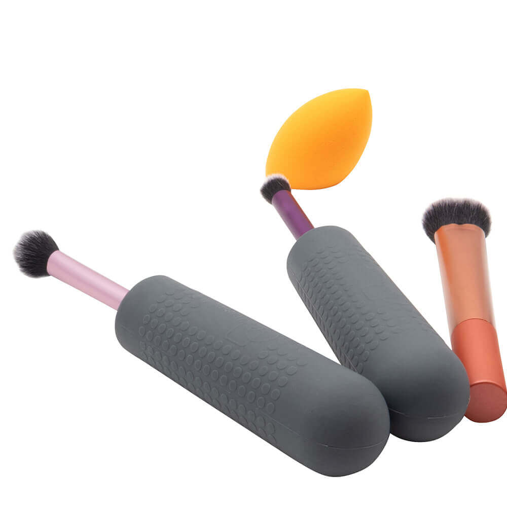 T-CG-1-Cutlery-Grips-Makeup-Brushes-Studio-3