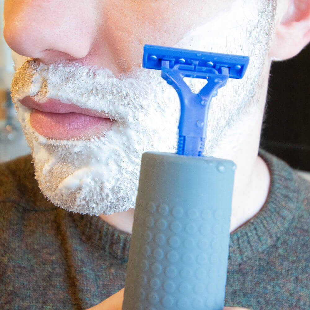 T-CG-1-Cutlery-Grips-Razer-Shaving-2