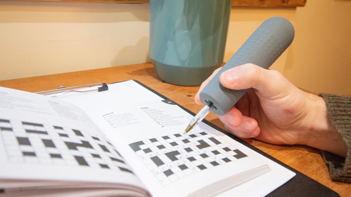 Tenura-Poignees-de-couverts-Stylo-Mots-croises Tenura-Poignees-de-couverts-Stylo-Mots-croises